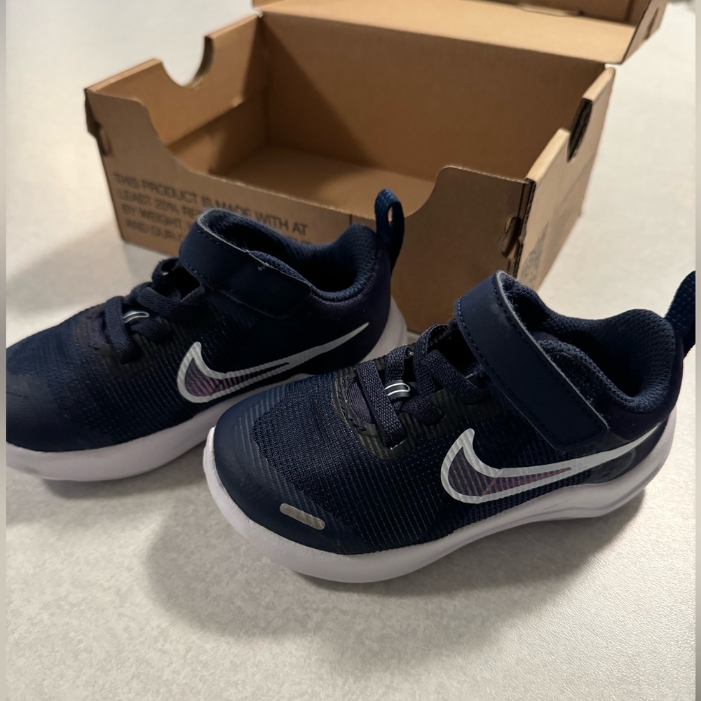 Nike downshifter 12 kid shoes